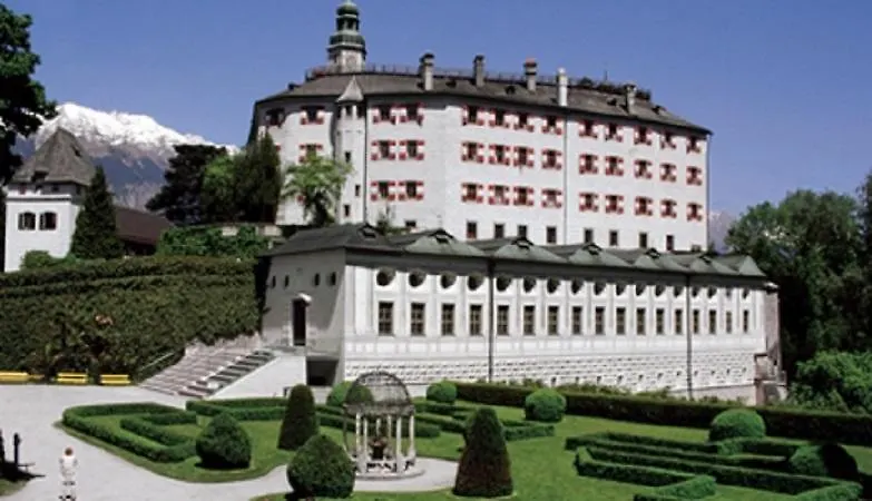 Landhaus Brigitta Innsbruck Apartment